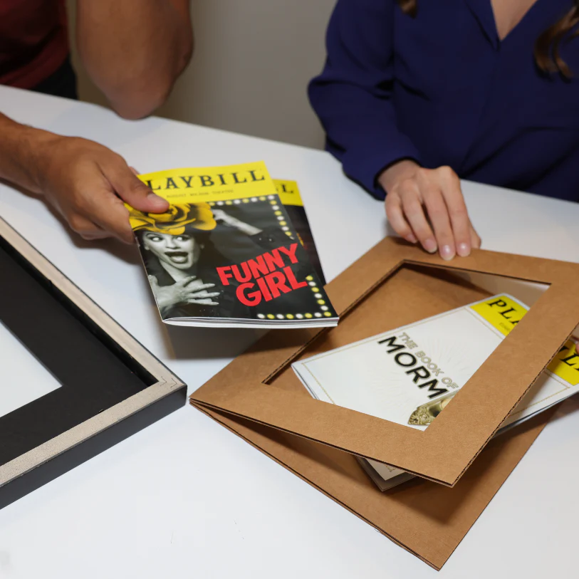 The Deluxe Playbill Display Frame - Image 3